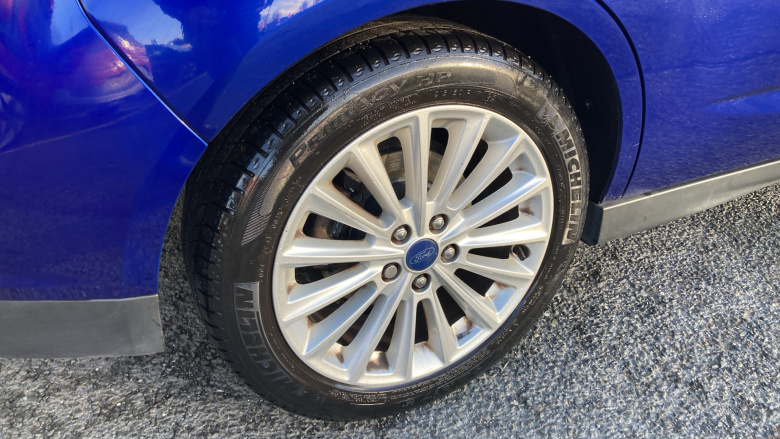 Ford C-MAX 1.5 TDCi Titanium 5dr Diesel Estate